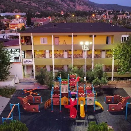 Ulugut Termal Деницли