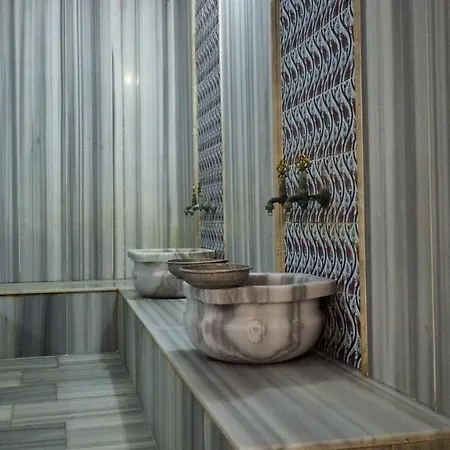 Ulugut Termal Отель *